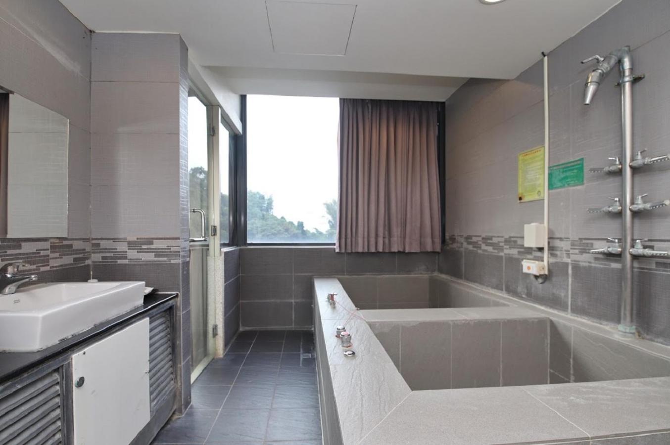 Yosemite Hot Spring Resort Baihe Exterior foto